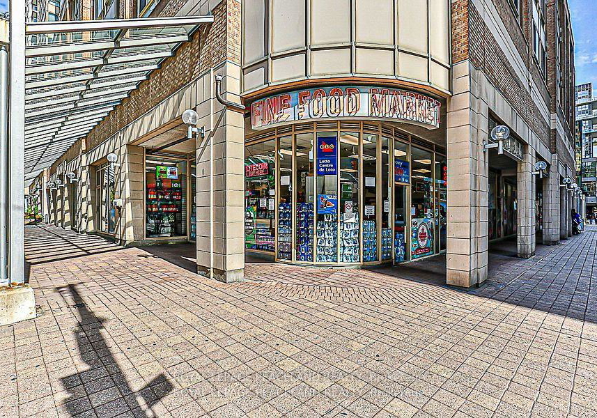717-bay-street-toronto-ontario-c13471878