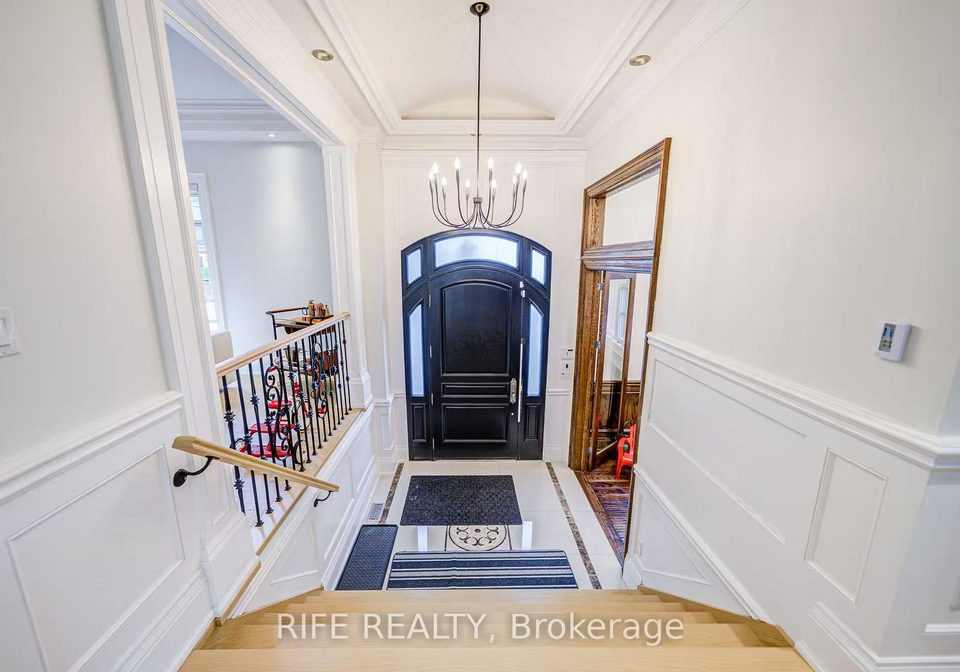 103-burndale-avenue-toronto-ontario-c13471882