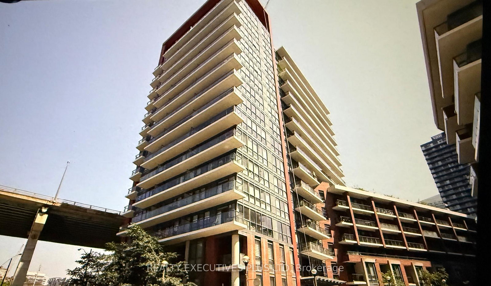 50-bruyeres-mews-toronto-ontario-c13471984
