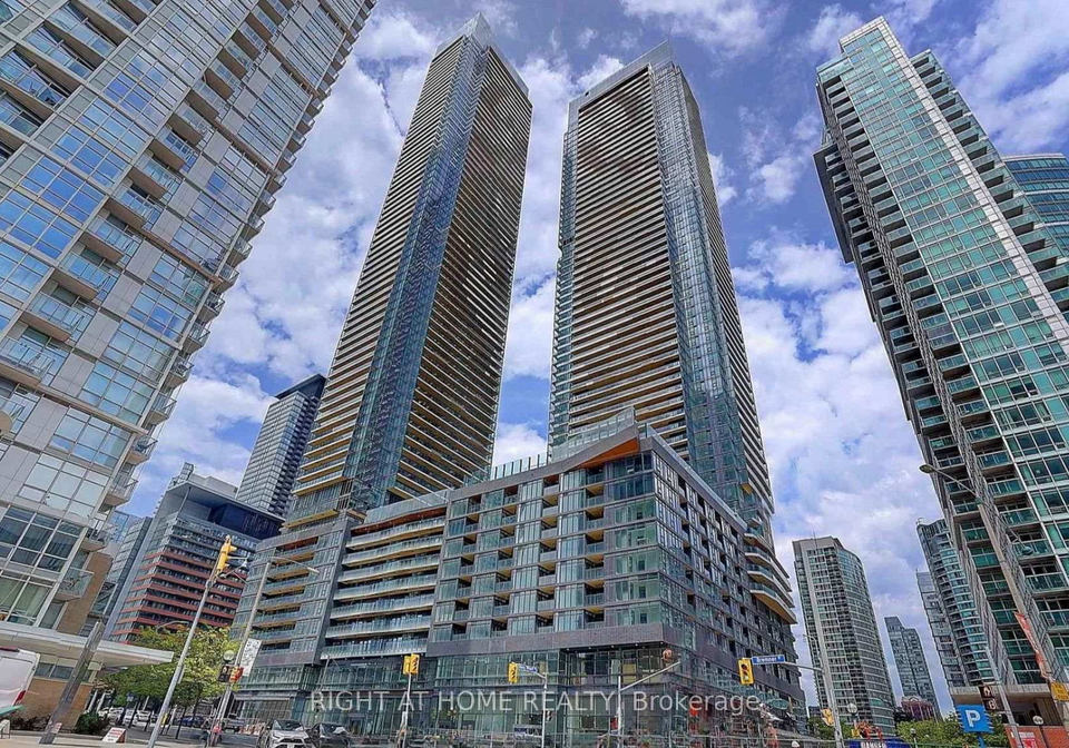 3-concord-cityplace-way-toronto-ontario-c13472102
