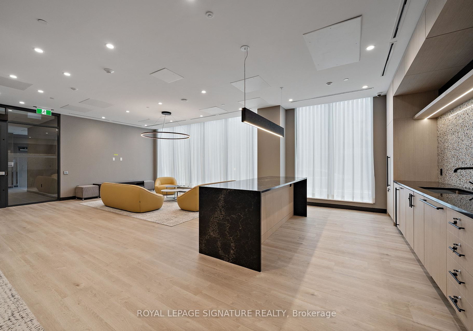 664-spadina-avenue-toronto-ontario-c13472120