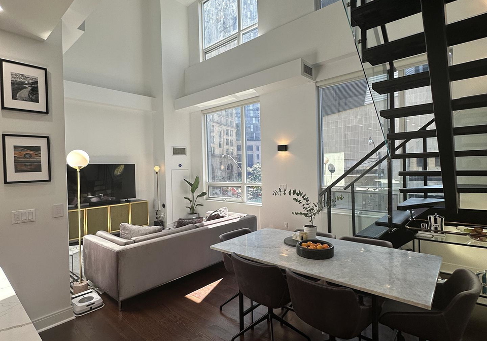 1-scott-street-toronto-ontario-c13472130