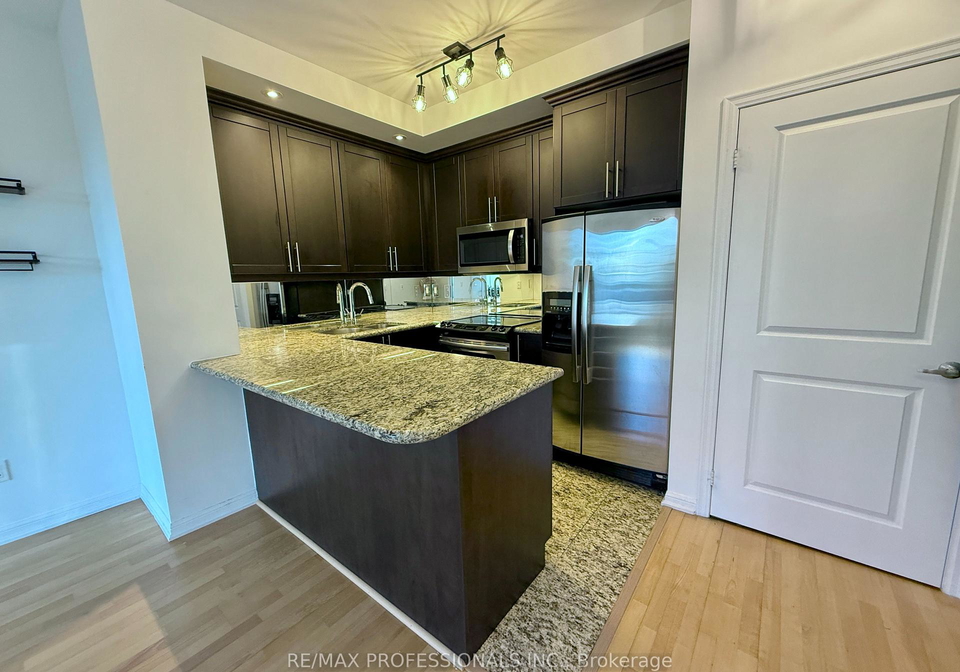 628-fleet-street-toronto-ontario-c13472148