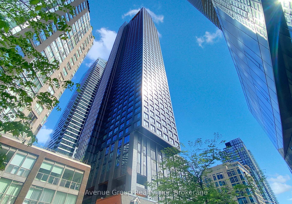 8-wellesley-street-w-toronto-ontario-c13472244