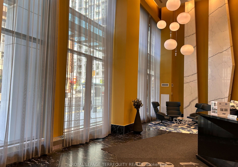 135-lower-sherbourne-street-toronto-ontario-c13472318
