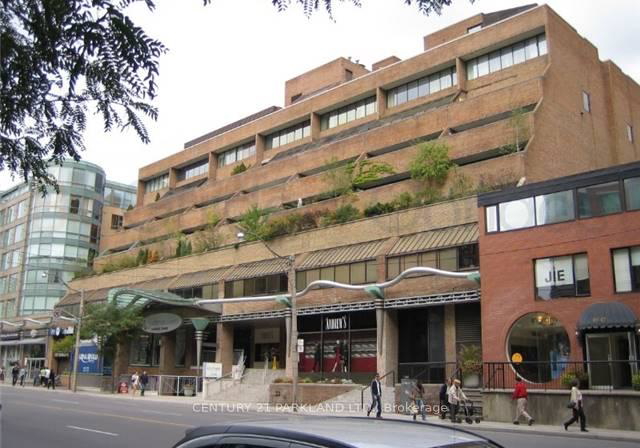 55a-avenue-road-toronto-ontario-c13472320