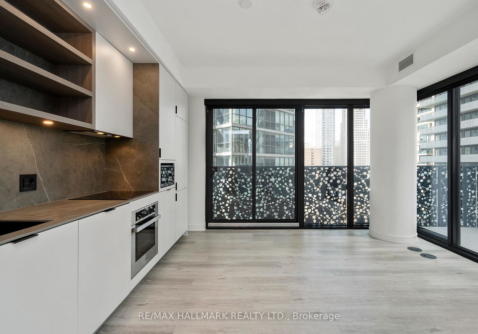 55-charles-street-e-toronto-ontario-c13472368