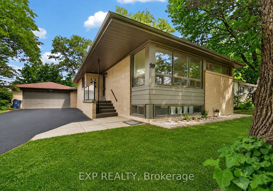 39-treadgold-crescent-north-york-ontario-c13472548