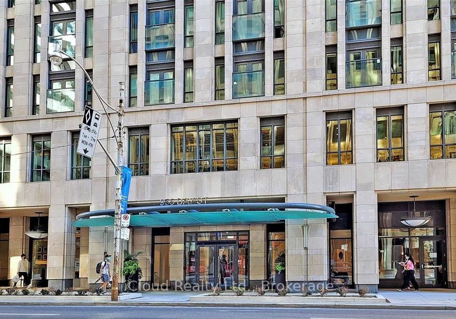 955-bay-street-toronto-ontario-c13472566