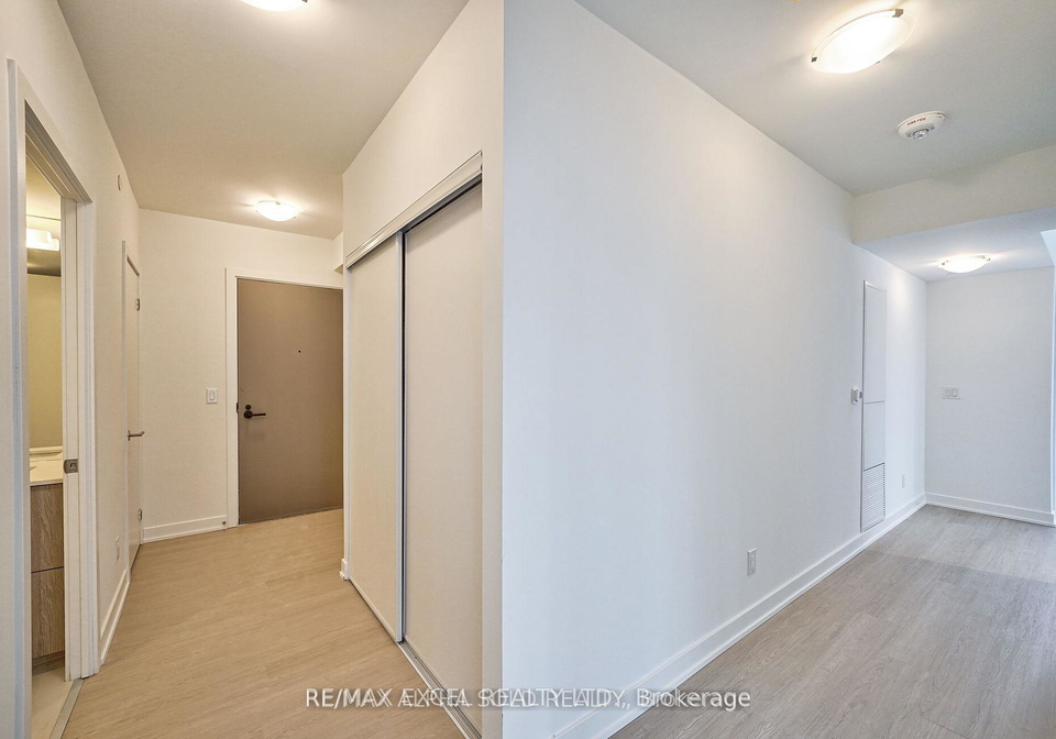 47-mutual-street-toronto-ontario-c13472594