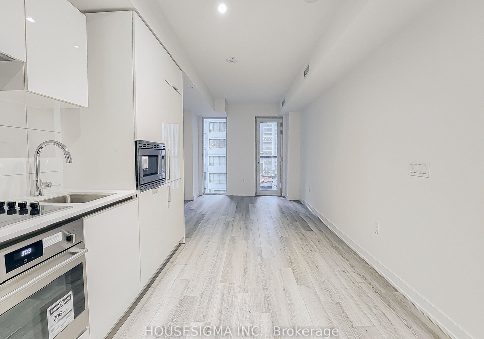 121-st-patrick-street-toronto-ontario-c13472702