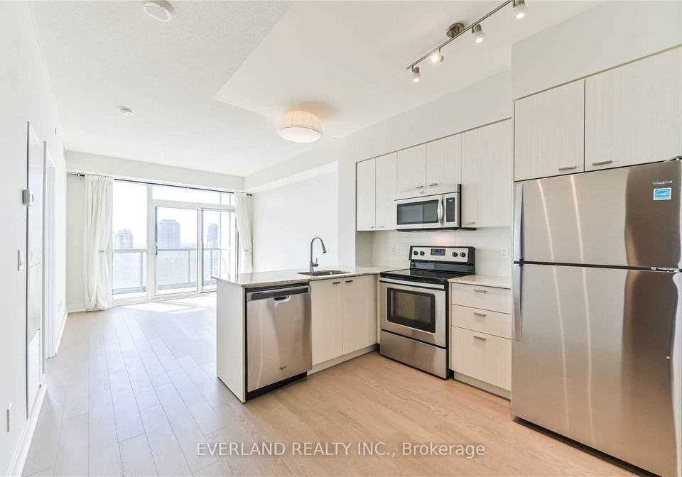 88-sheppard-avenue-e-north-york-ontario-c13472734