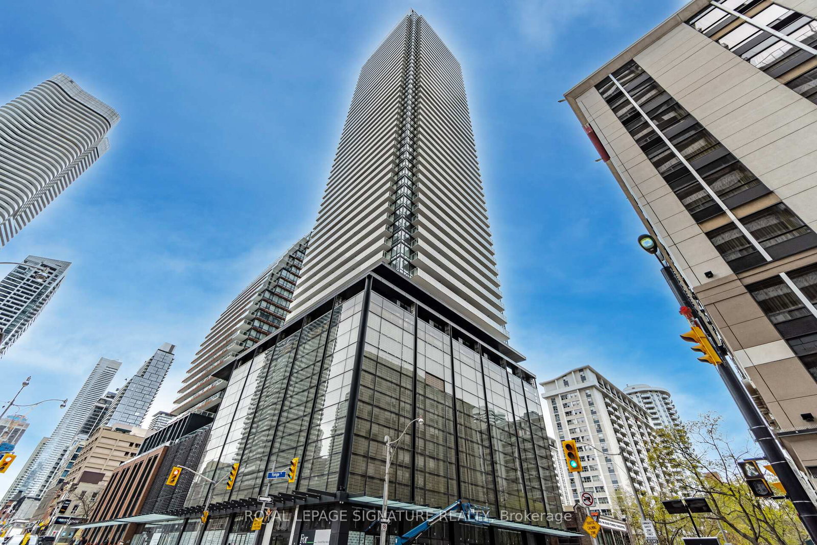 501-yonge-street-toronto-ontario-c13473144
