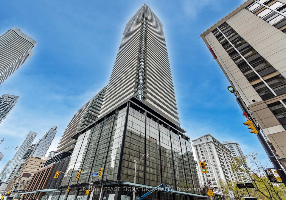 501-yonge-street-toronto-ontario-c13473144