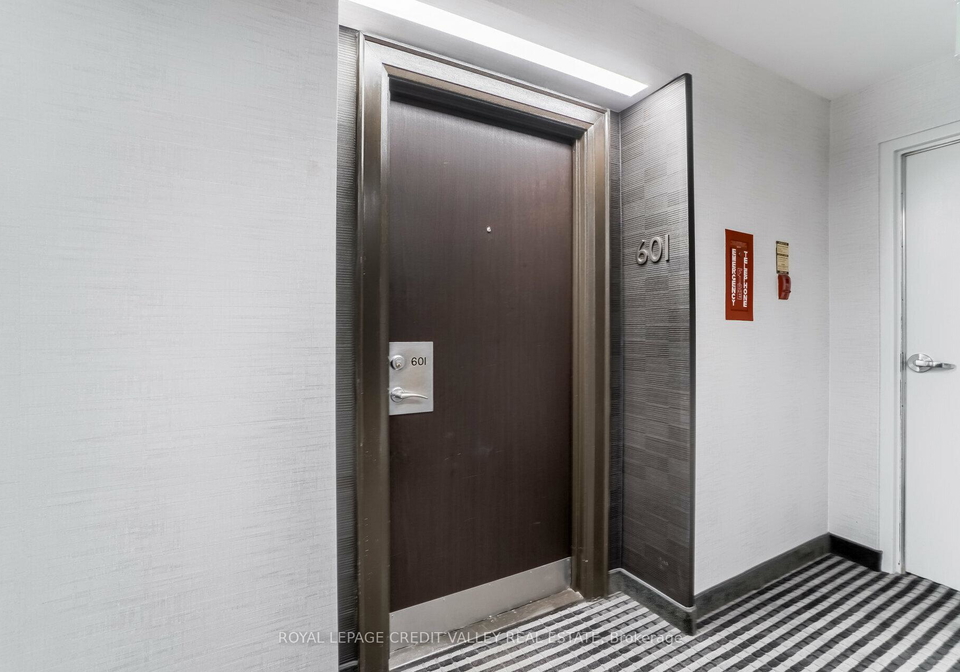 360-bloor-street-e-toronto-ontario-c13473156