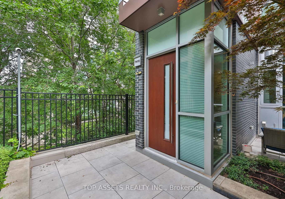 101-erskine-avenue-toronto-ontario-c13473254