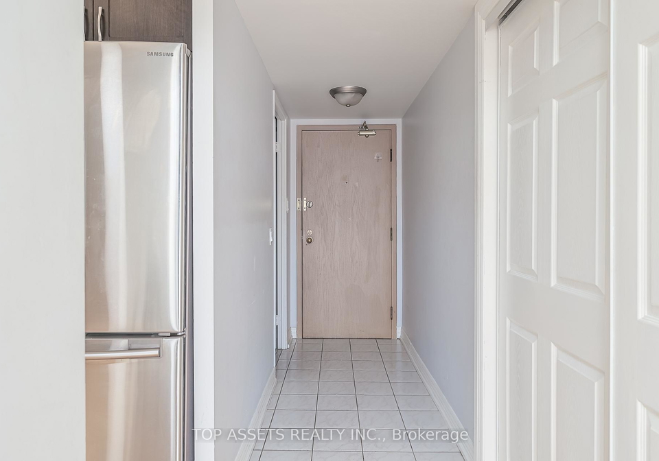 24-wellesley-street-w-toronto-ontario-c13473266