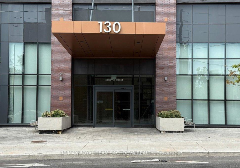 130-river-street-toronto-ontario-c13473300