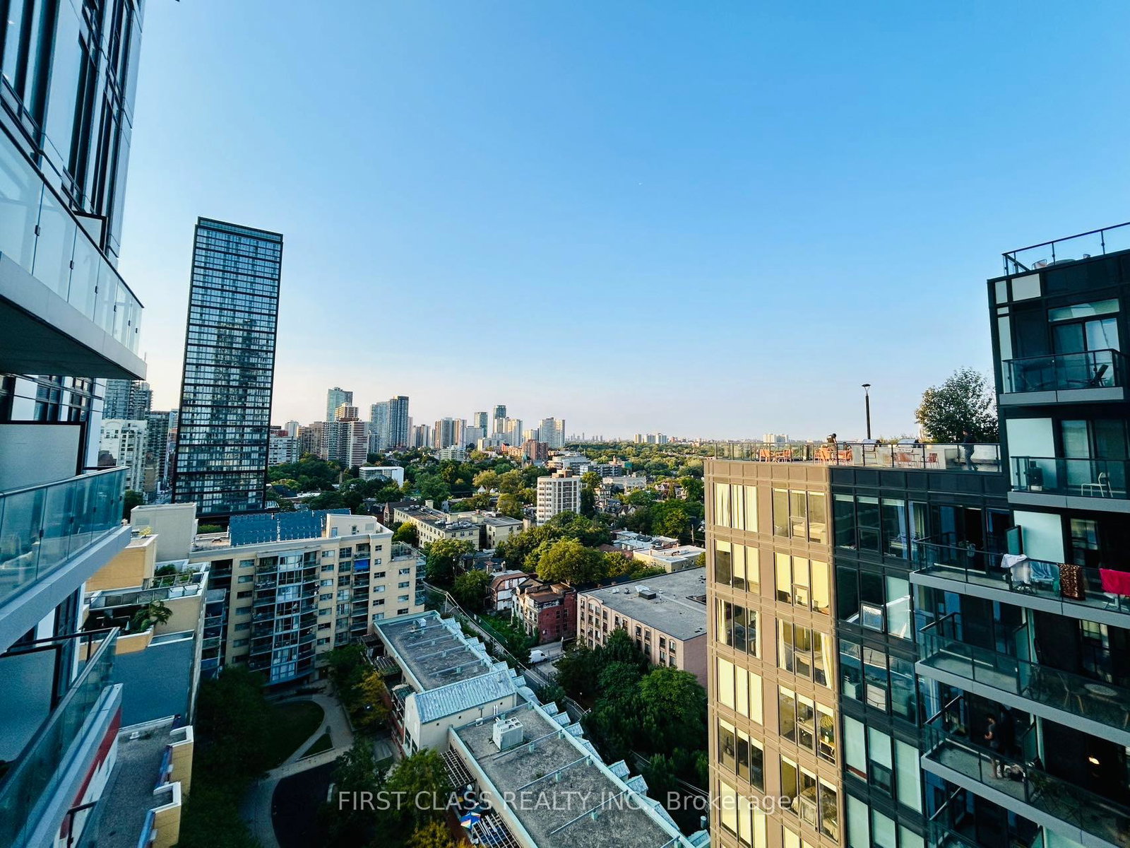 251-jarvis-street-toronto-ontario-c13473566