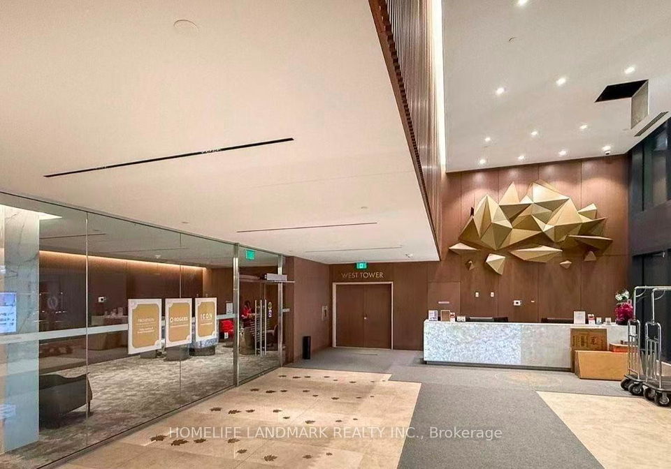 1-concord-cityplace-way-toronto-ontario-c13473768
