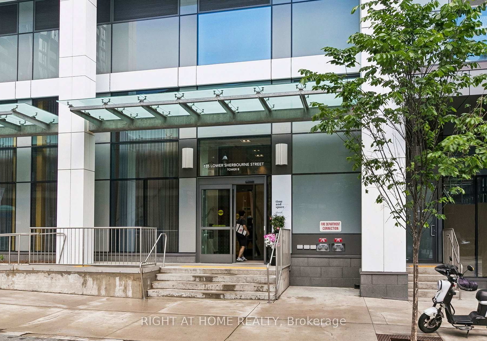 135-lower-sherbourne-street-toronto-ontario-c13473864