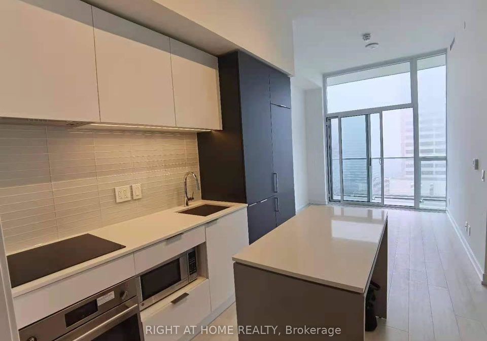 33-helendale-avenue-toronto-ontario-c13473942