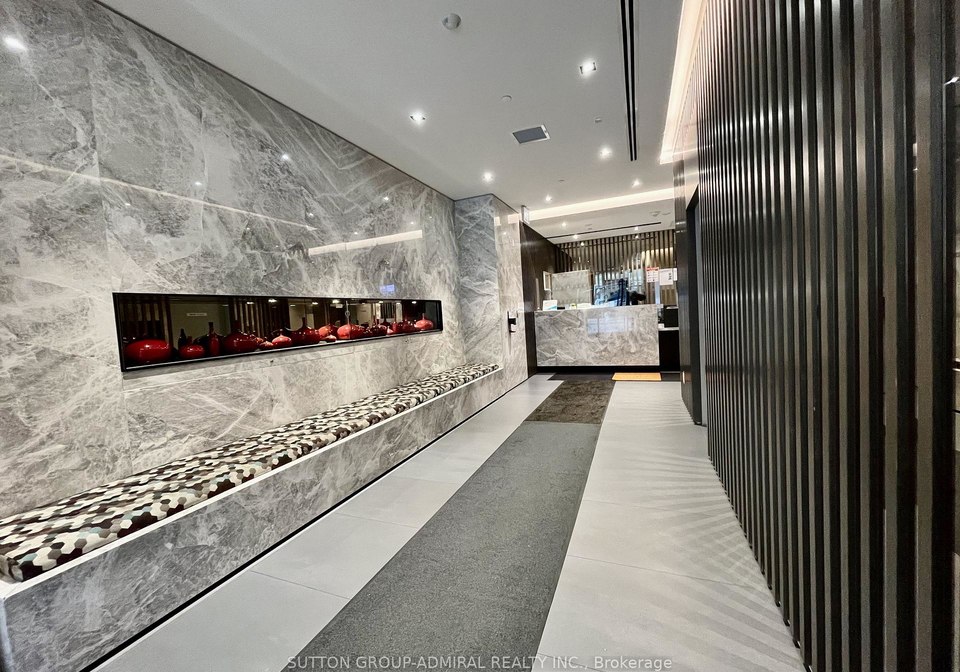215-queen-street-w-toronto-ontario-c13474332