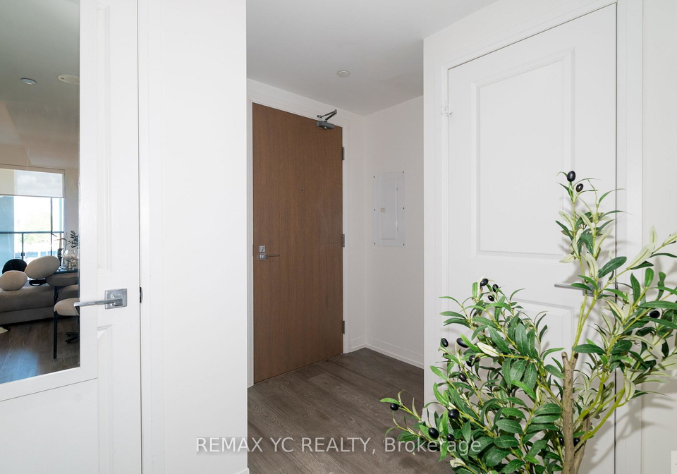 251-jarvis-street-toronto-ontario-c13474350