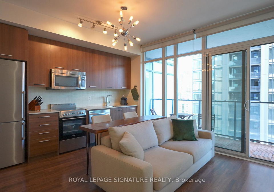 105-george-street-toronto-ontario-c13474572
