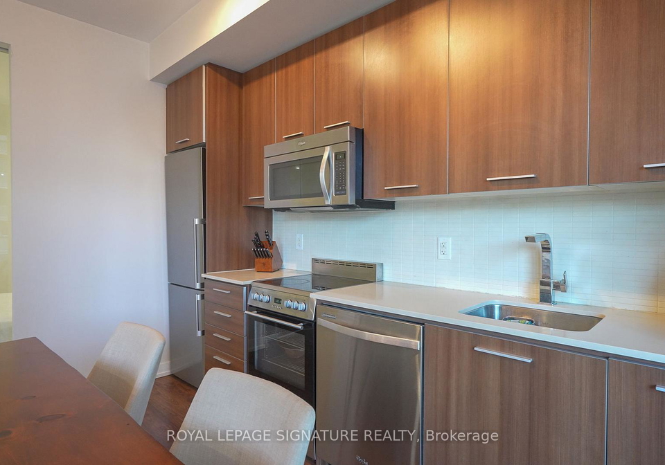 105-george-street-toronto-ontario-c13474572