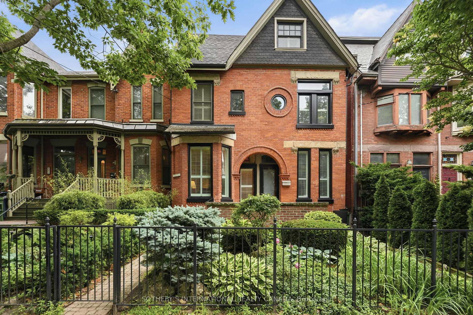 299-12-sumach-street-toronto-ontario-c13475028