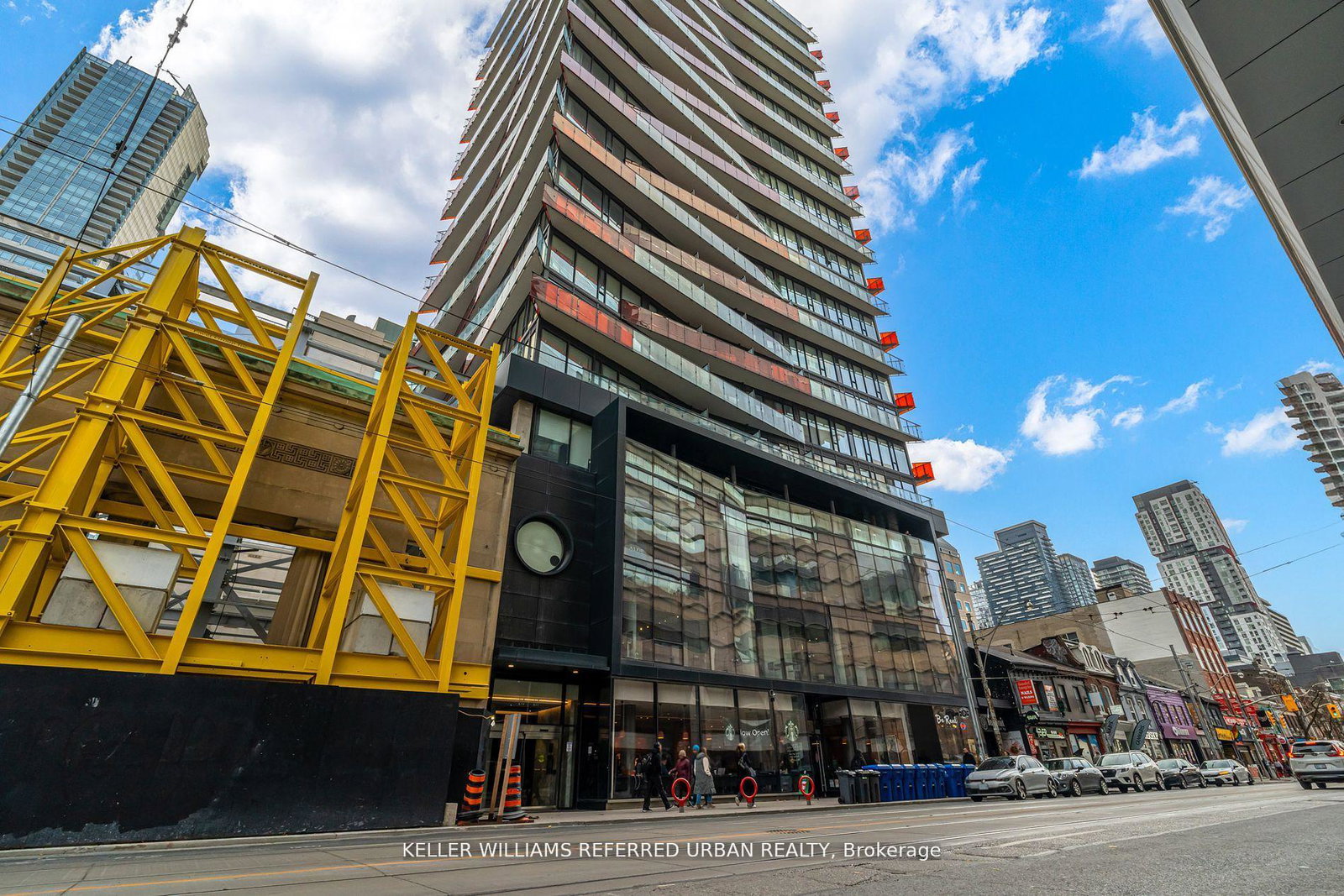 215-queen-street-w-toronto-ontario-c13475052