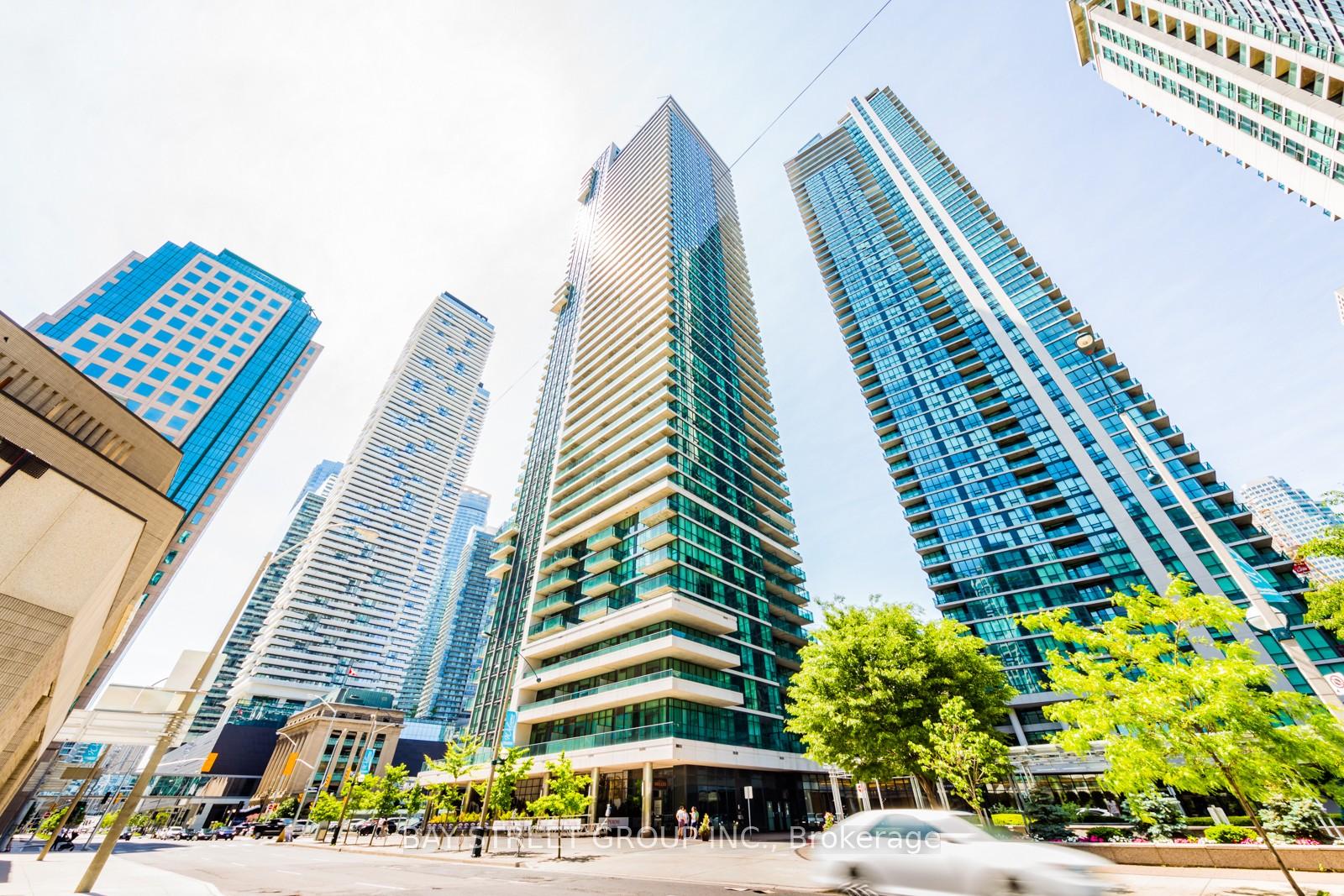 33-bay-street-toronto-ontario-c13475140