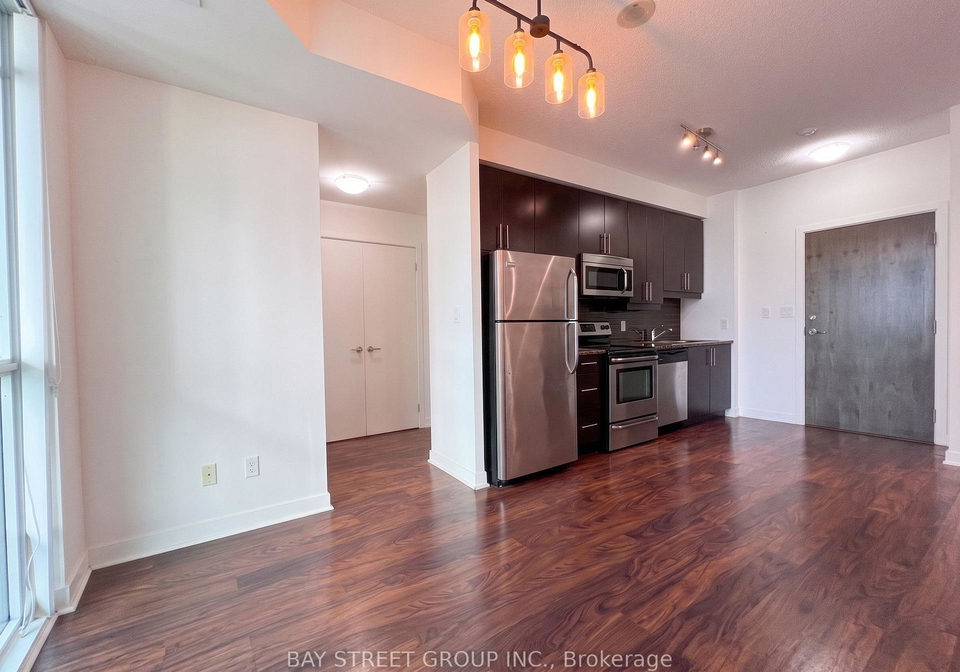 33-bay-street-toronto-ontario-c13475140