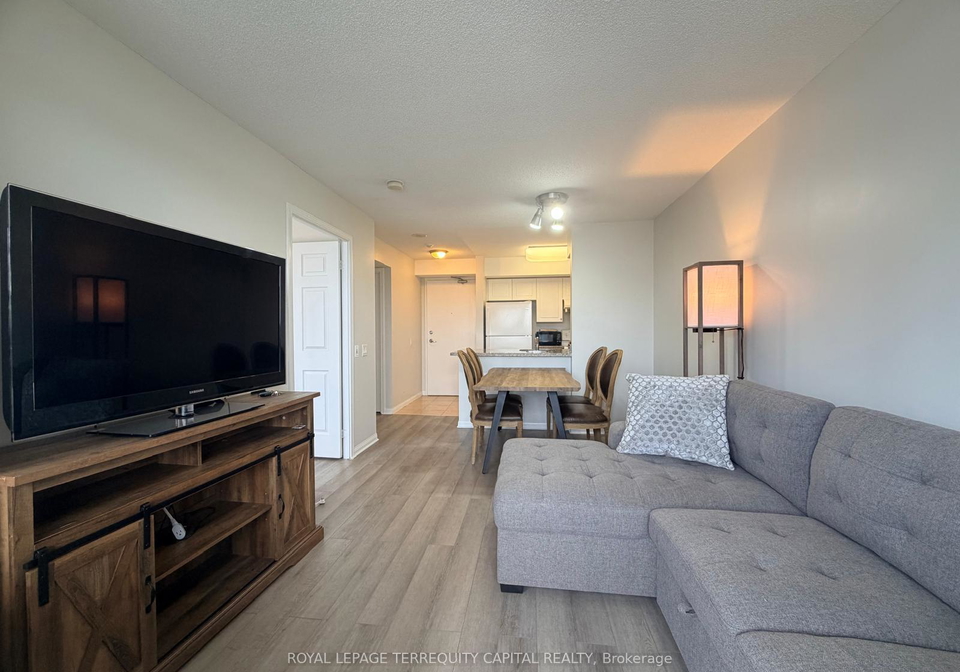 153-beecroft-road-toronto-ontario-c13475782