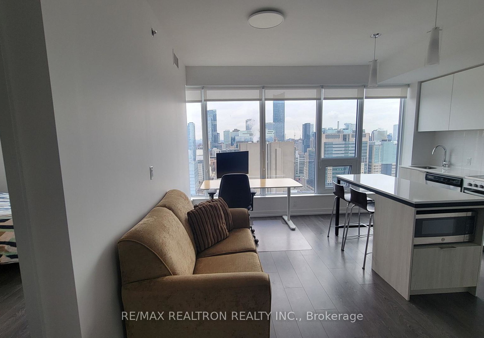 203-college-street-toronto-ontario-c13475918