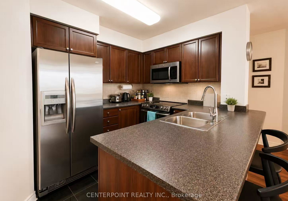 23-hollywood-avenue-north-york-ontario-c13476006