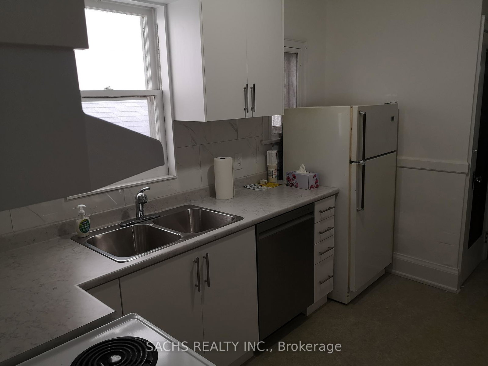 61-latimer-avenue-toronto-ontario-c13476088