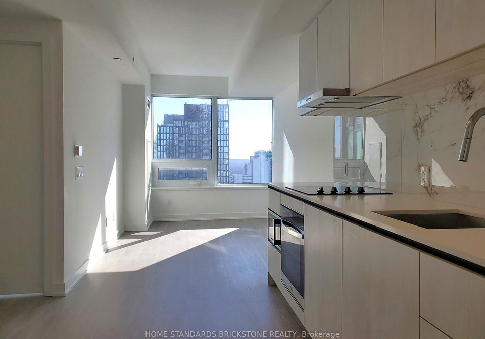 8-welleseley-street-w-toronto-ontario-c13476186