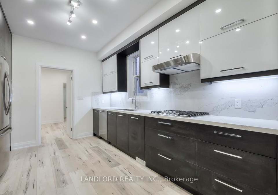 100-massey-street-toronto-ontario-c13476224