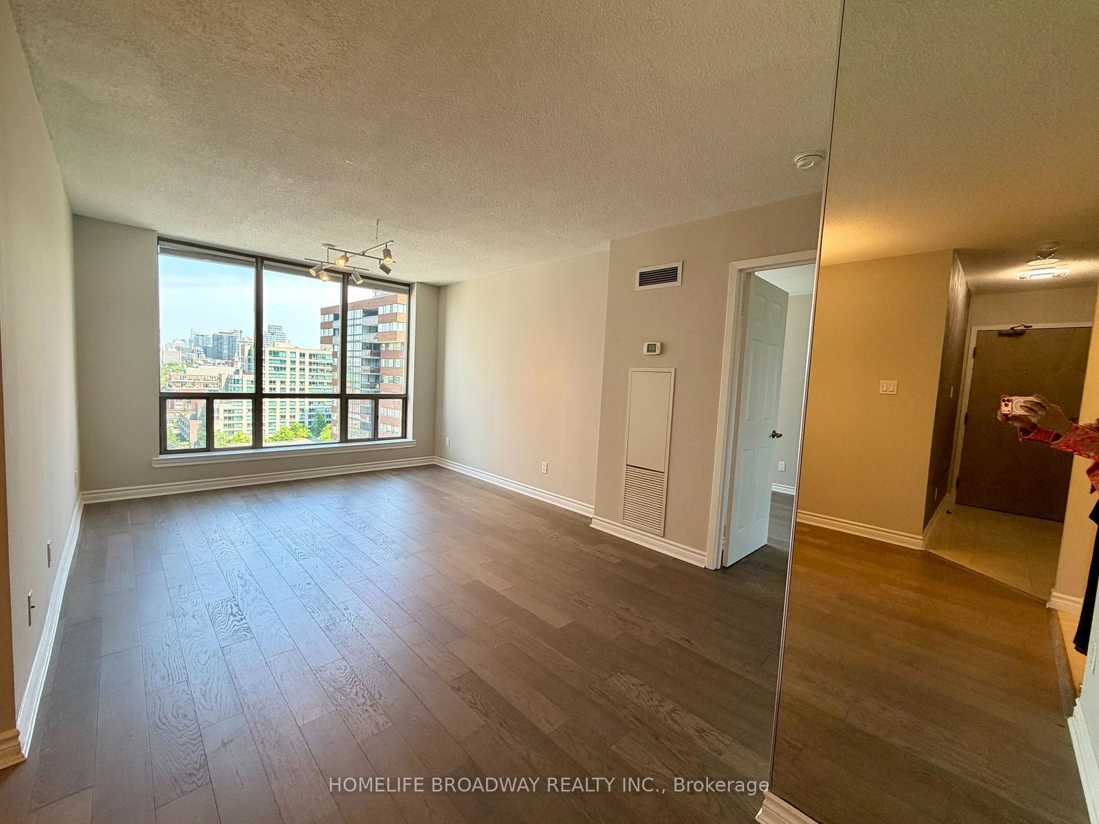 40-scollard-street-toronto-ontario-c13476652