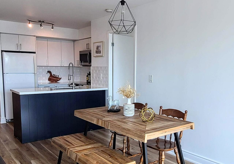 219-fort-york-boulevard-toronto-ontario-c13476684