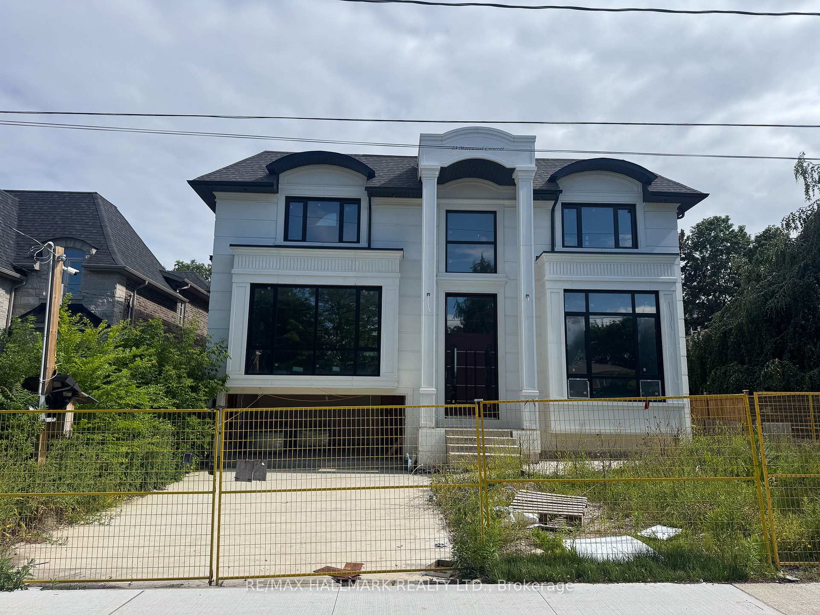 23-morewood-crescent-north-york-ontario-c13476698