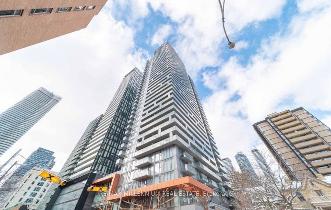 28-wellesley-street-e-toronto-ontario-c13476800