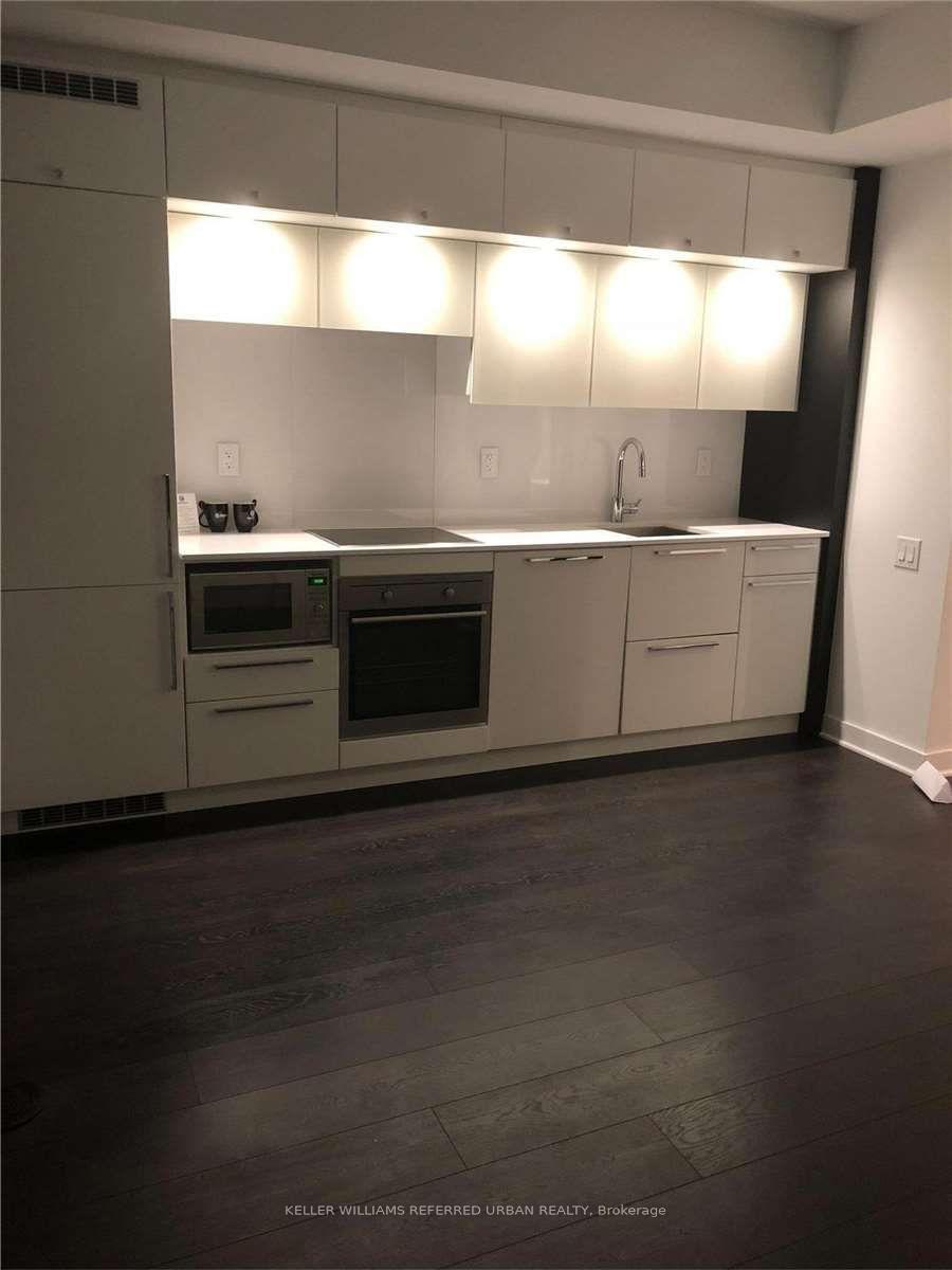 15-grenville-street-toronto-ontario-c13476842