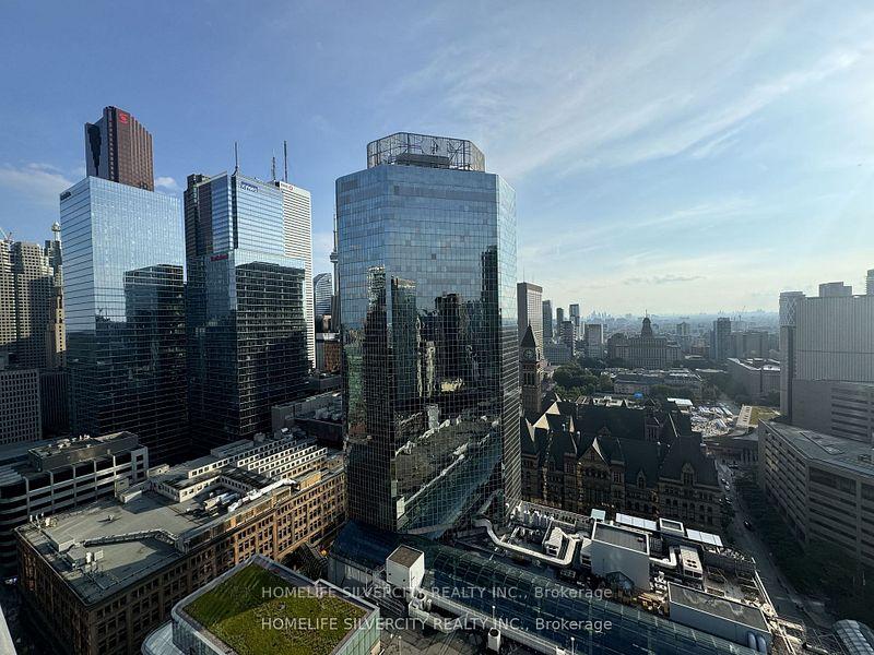 197-yonge-street-toronto-ontario-c13476904