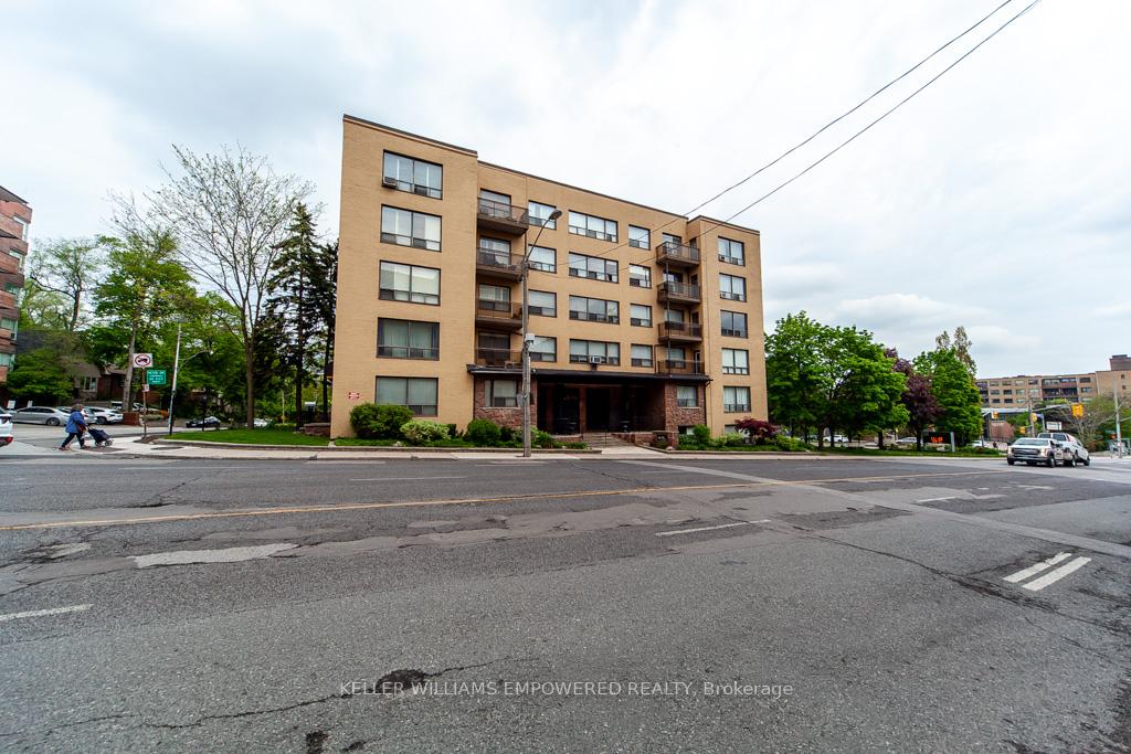 740-eglinton-avenue-w-toronto-ontario-c13477158