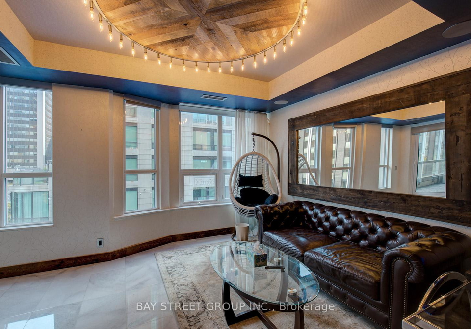68-yorkville-avenue-toronto-ontario-c13477238