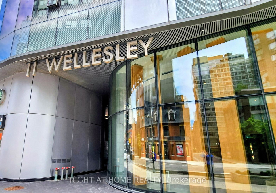 11-wellesley-street-w-toronto-ontario-c13477266