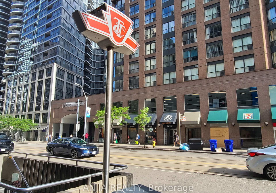 7-carlton-street-toronto-ontario-c13477378